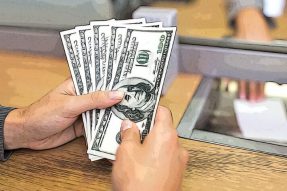 您如何知道鲸鱼何时积聚？