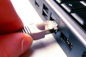 IPC与语音应用商店上的OpenFin合作，协同工作流程