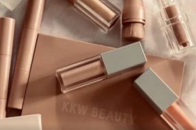 科蒂将获得Kim Kardashian West的Beauty Line价值20亿美元的20％股权
