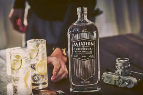 帝亚吉欧（Diageo）以高达6.1亿美元的价格收购Ryan Reynolds的航空业务