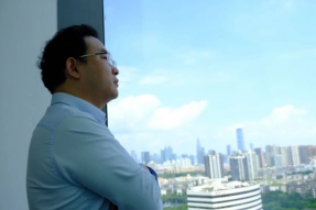 为什么前阿里巴巴科学家想支持象牙塔外的创始人