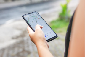iOS 版 Google 地图在 iMessage、主屏幕小部件、暗模式中添加了实时位置共享