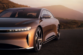 Lucid Air 超越特斯拉夺得续航里程最长的电动车冠军