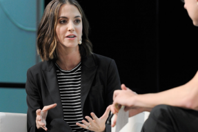 在 2020 年被 Lululemon 收购后，Mirror CEO 退出公司