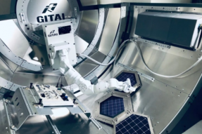 Gitai 在国际空间站内成功演示自主机器人